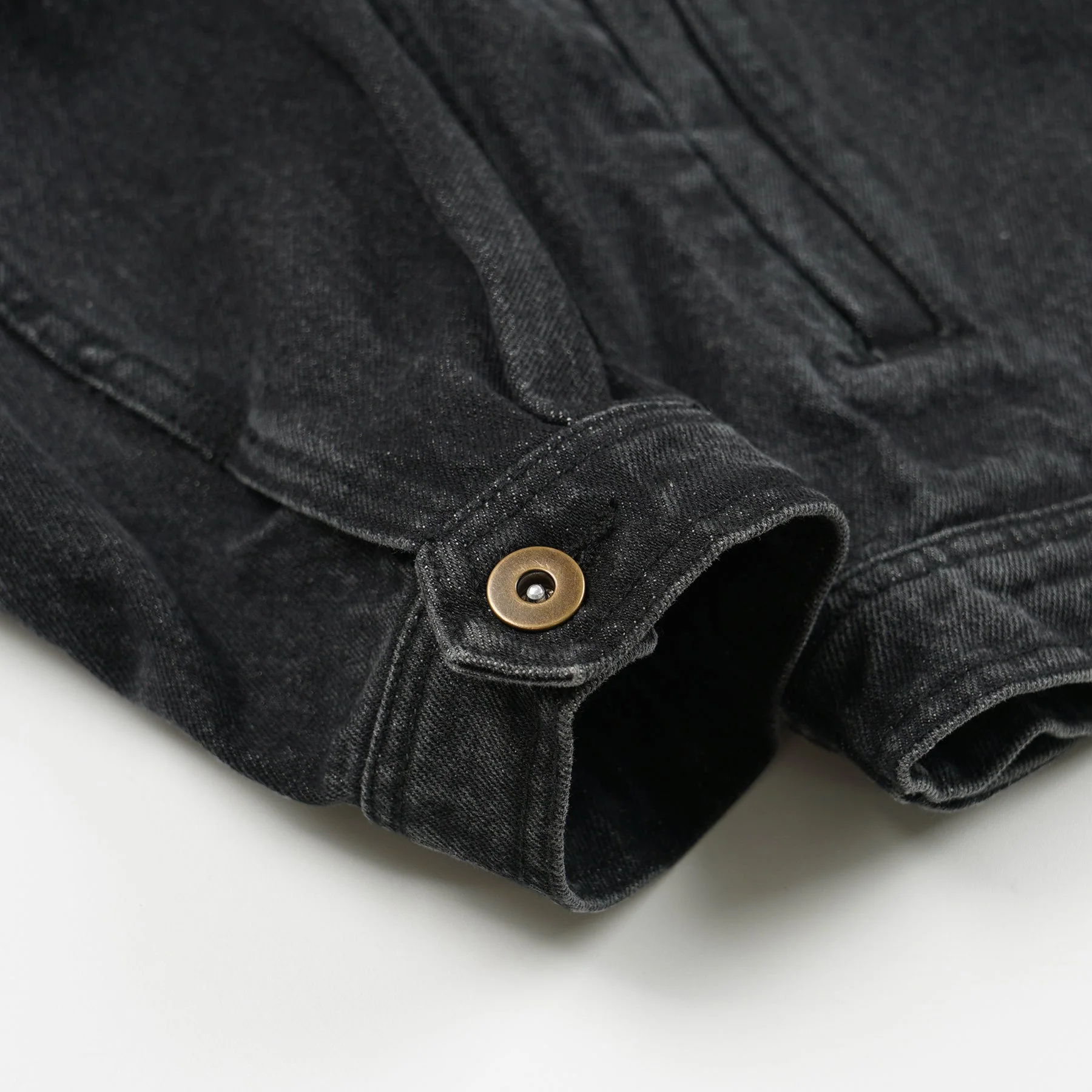 WASHED DENIM TRUCKER JACKET - BLACK - Image 7