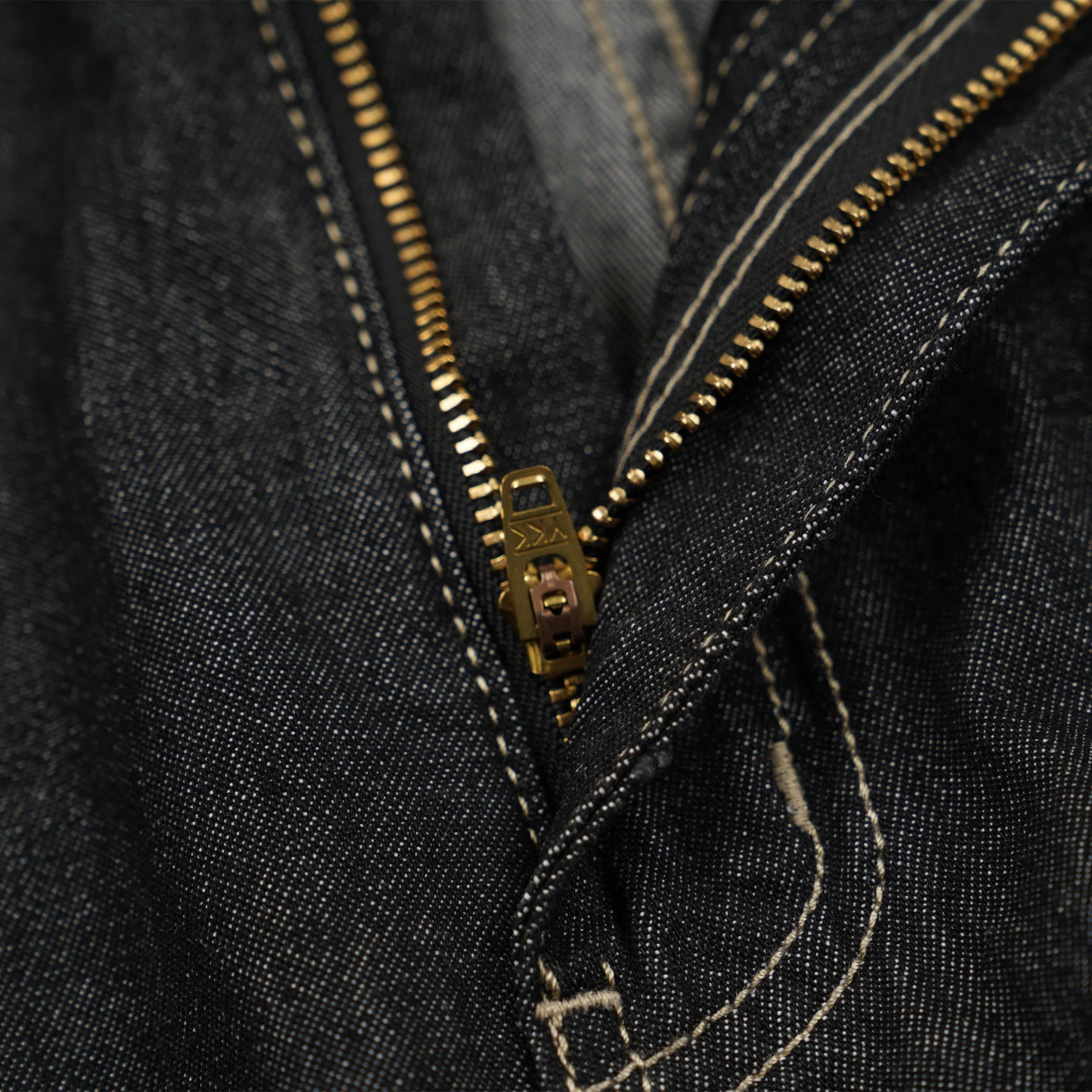 CURVED DENIM PANTS - BLACK - Image 6