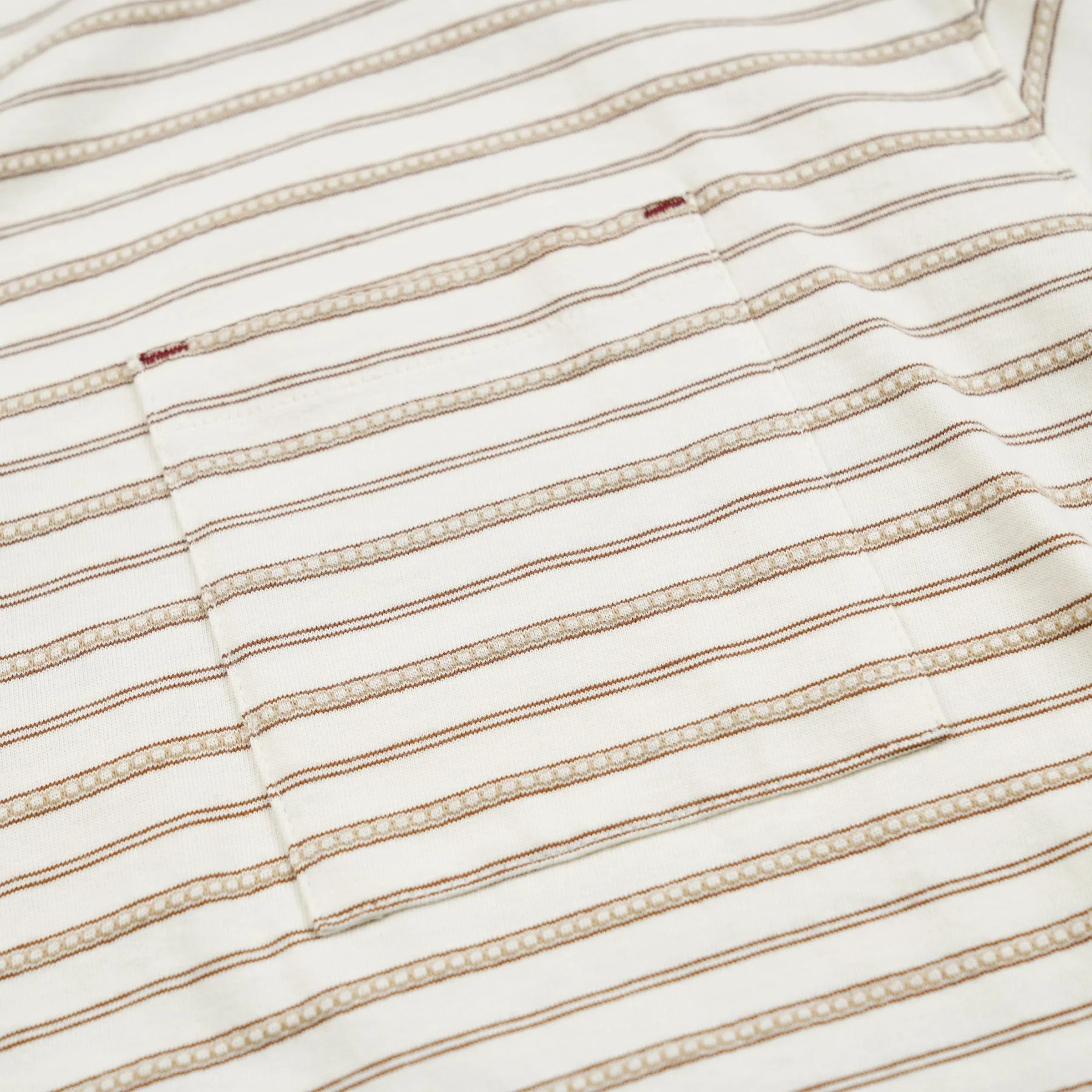 JACQUARD STRIPE HALF T-SHIRT - CREAM - Image 4